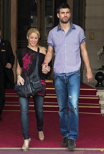 Shakira, embarazada. Su barriga y vestuario delatan que Piqué será papá